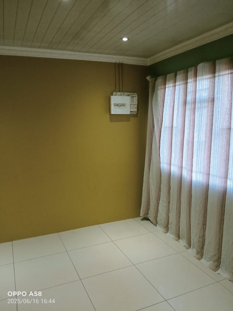  Bedroom Property for Sale in Bloemside 4 Free State